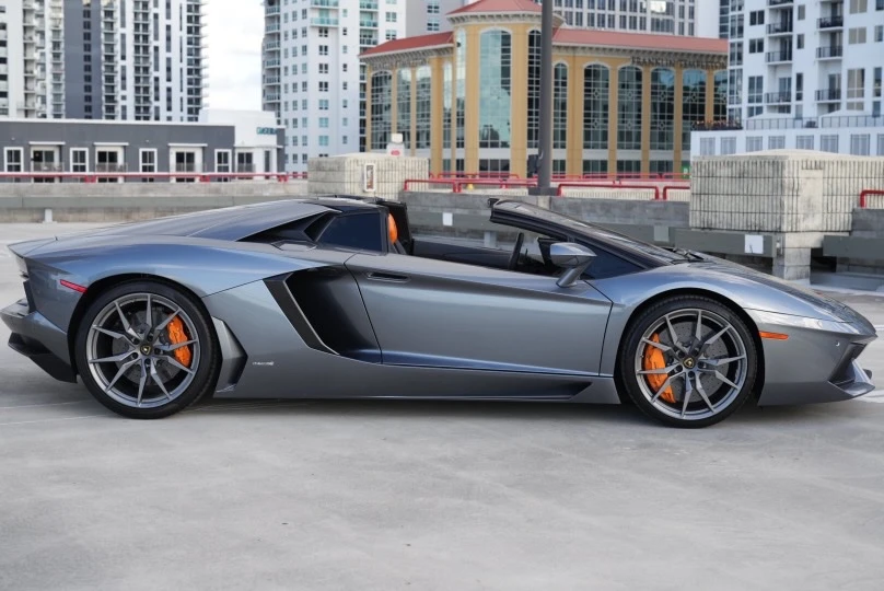 2015 Lamborghini Aventador LP700-4 - Image 3 of 20