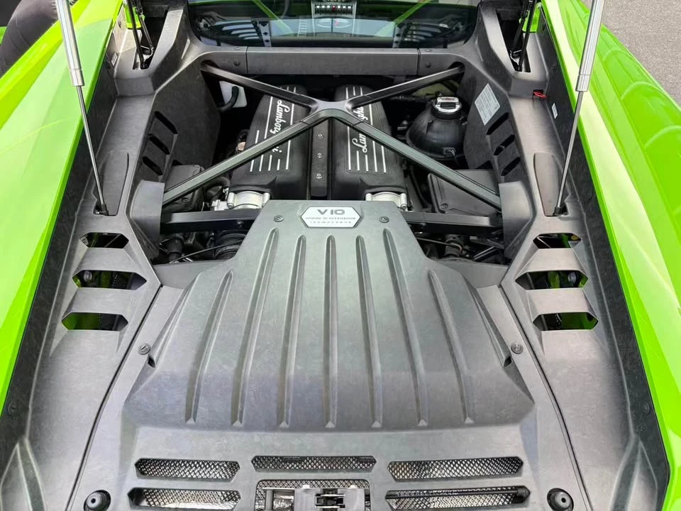 2015 Lamborghini Huracan LP610-4 - Image 7 of 16