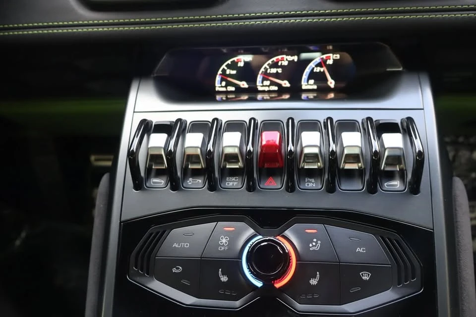 2015 Lamborghini Huracan LP610-4 - Image 10 of 13
