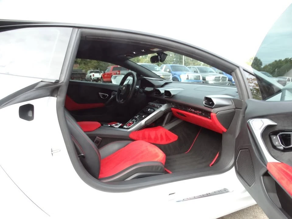 2015 Lamborghini Huracan LP610-4 - Image 10 of 20