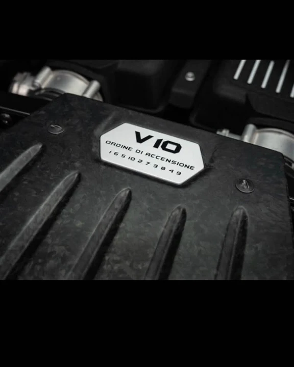 2015 Lamborghini Huracan LP610-4 - Image 9 of 19