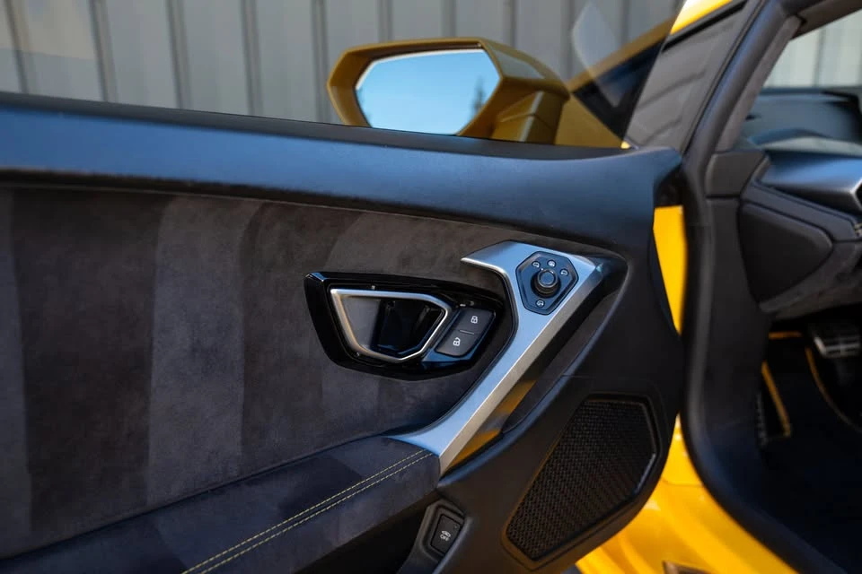 2015 Lamborghini Huracan LP610-4 - Image 8 of 20