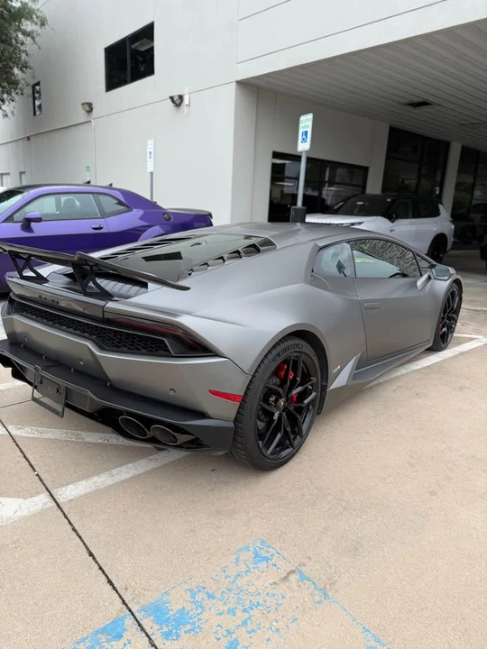 2015 Lamborghini Huracan LP610-4 - Image 2 of 10
