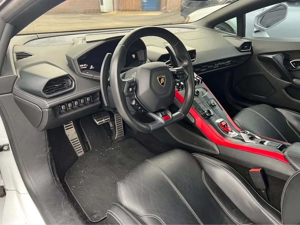 2015 Lamborghini Huracan LP580-2 - Image 4 of 4