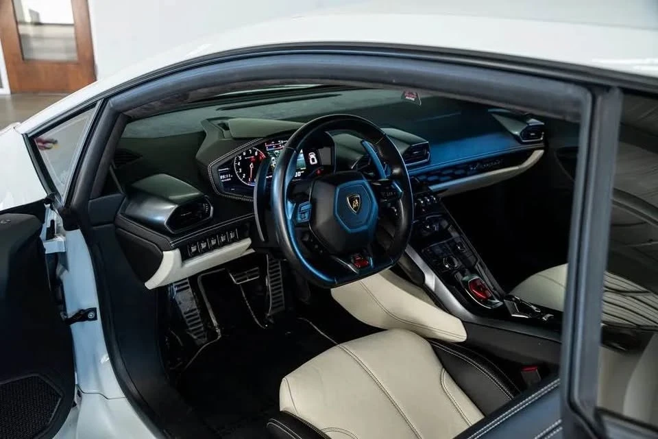 2015 Lamborghini Huracan LP610-4 - Image 3 of 9