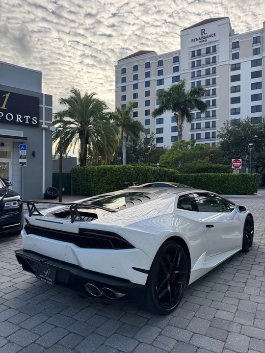 2015 Lamborghini Huracan LP610-4 - Image 6 of 9