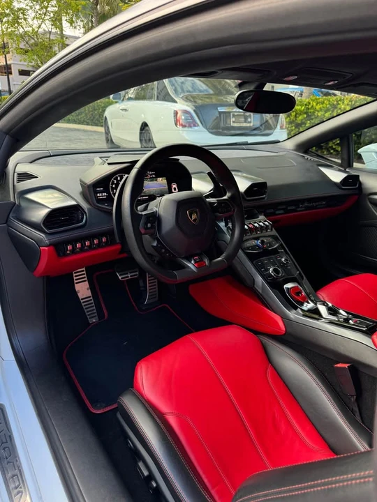 2015 Lamborghini Huracan LP610-4 - Image 7 of 9