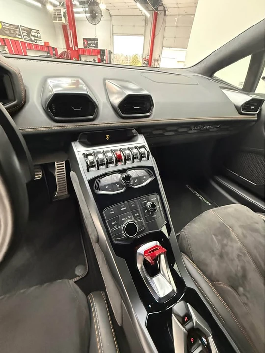 2015 Lamborghini Huracan LP610-4 - Image 10 of 11