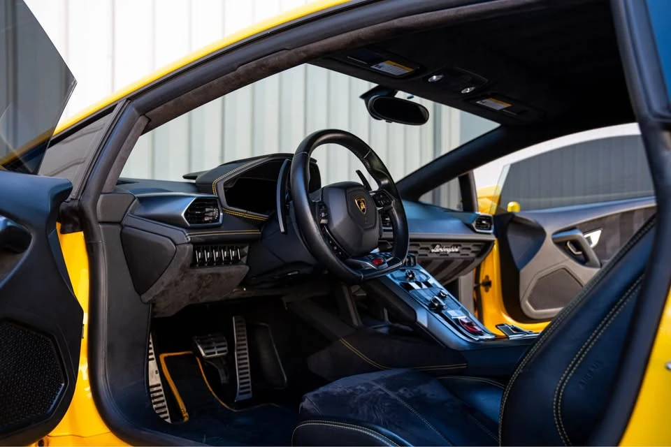 2015 Lamborghini Huracan LP610-4 - Image 8 of 19