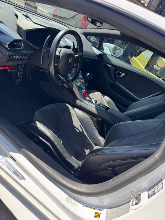 2015 Lamborghini Huracan LP610-4 - Image 11 of 12