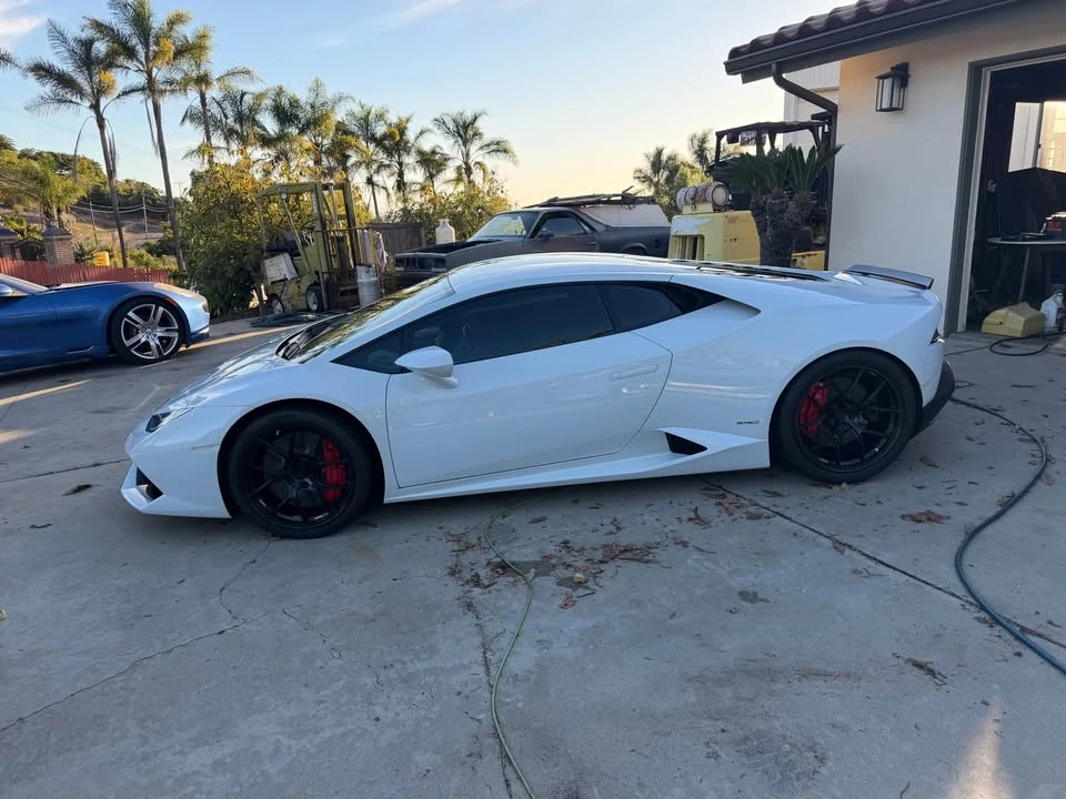 2015 Lamborghini Huracan LP610-4 - Image 2 of 12