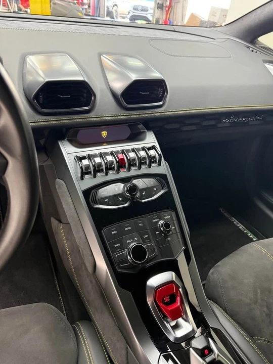 2015 Lamborghini Huracan LP610-4 - Image 10 of 11
