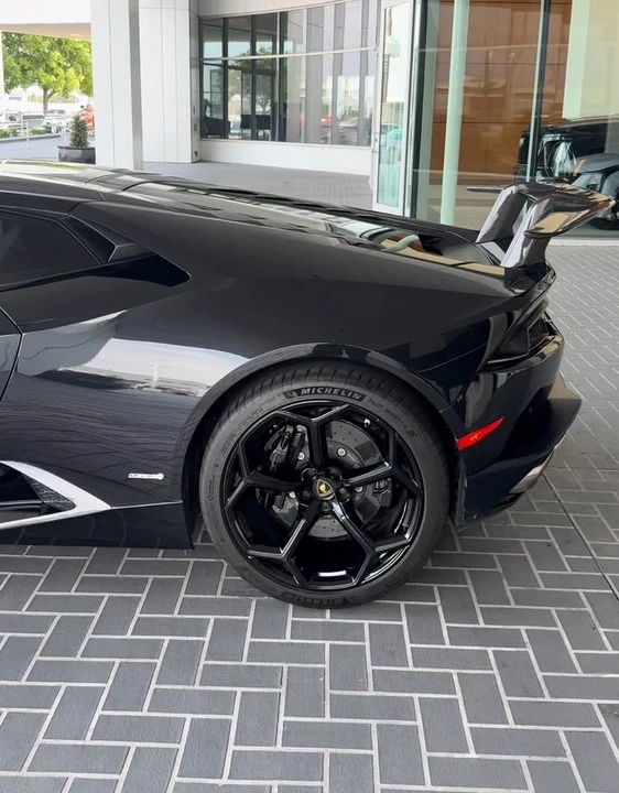 2015 Lamborghini Huracan LP610-4 - Image 7 of 14