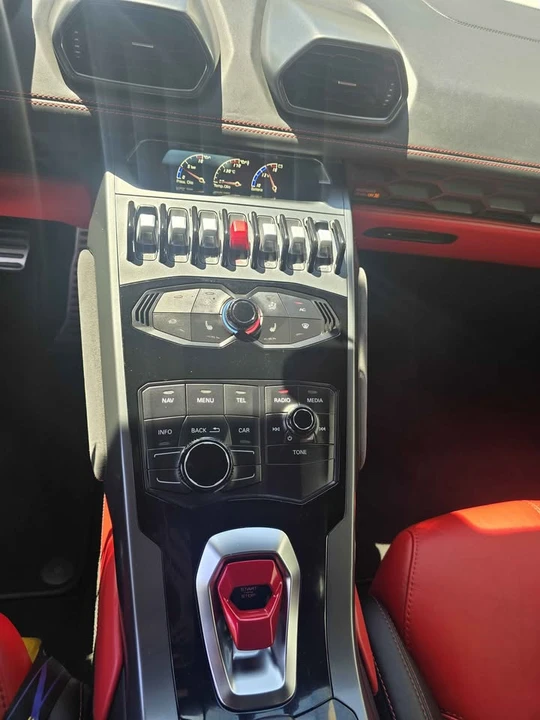 2015 Lamborghini Huracan LP610-4 - Image 8 of 10