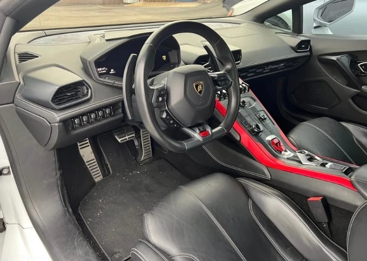 2015 Lamborghini Huracan LP580-2 - Image 4 of 4