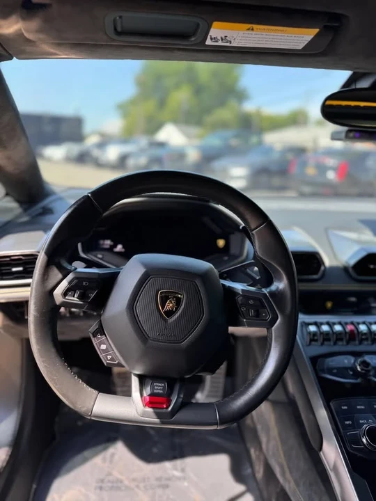 2015 Lamborghini Huracan LP610-4 - Image 7 of 12