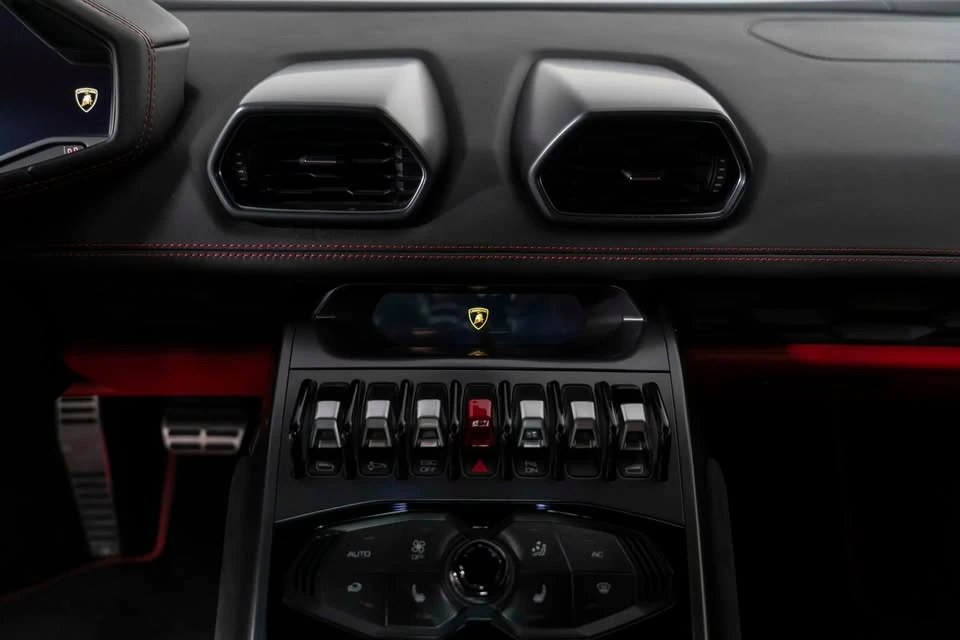 2015 Lamborghini Huracan LP610-4 - Image 11 of 12