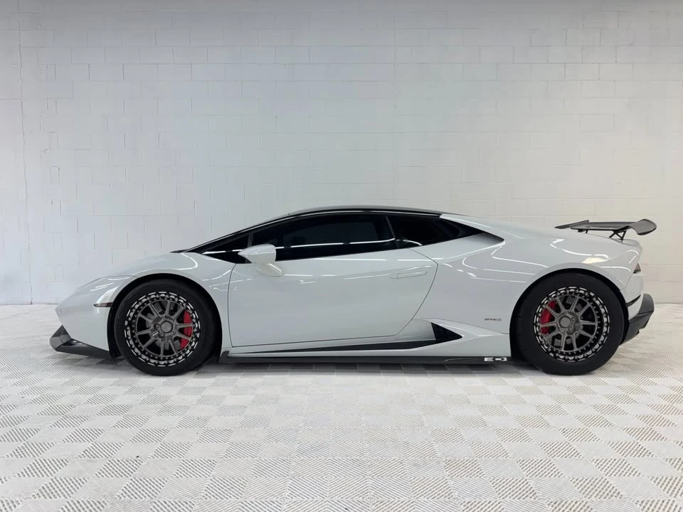 2015 Lamborghini Huracan LP610-4 - Image 2 of 15