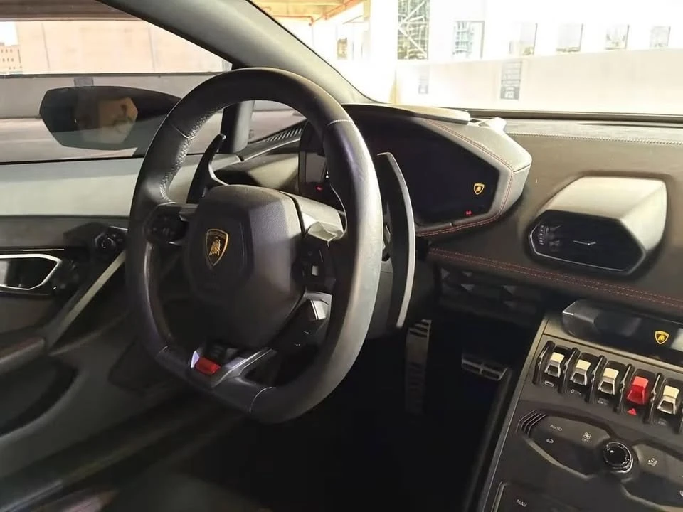 2015 Lamborghini Huracan LP610-4 - Image 11 of 11