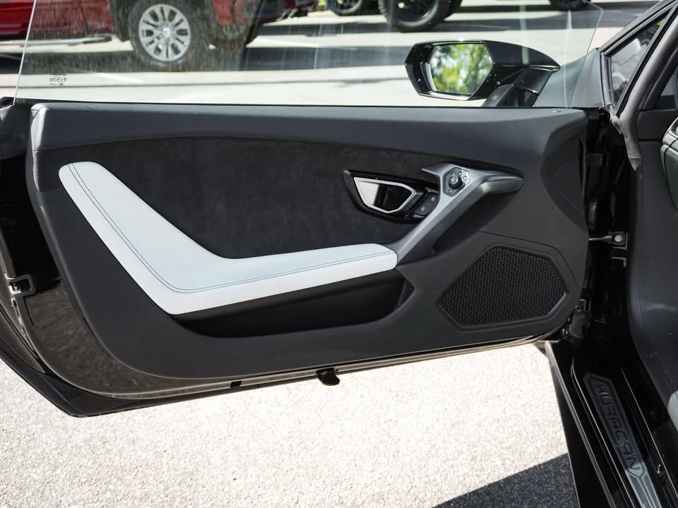2015 Lamborghini Huracan LP610-4 - Image 12 of 20