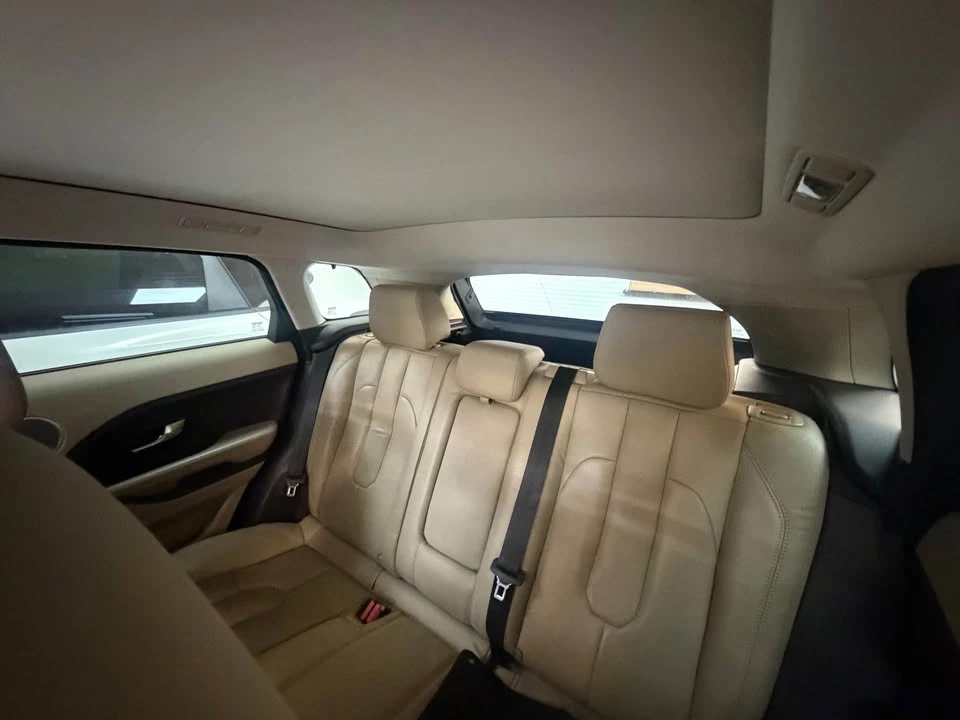 2015 Land Rover Range Rover - Image 8 of 17