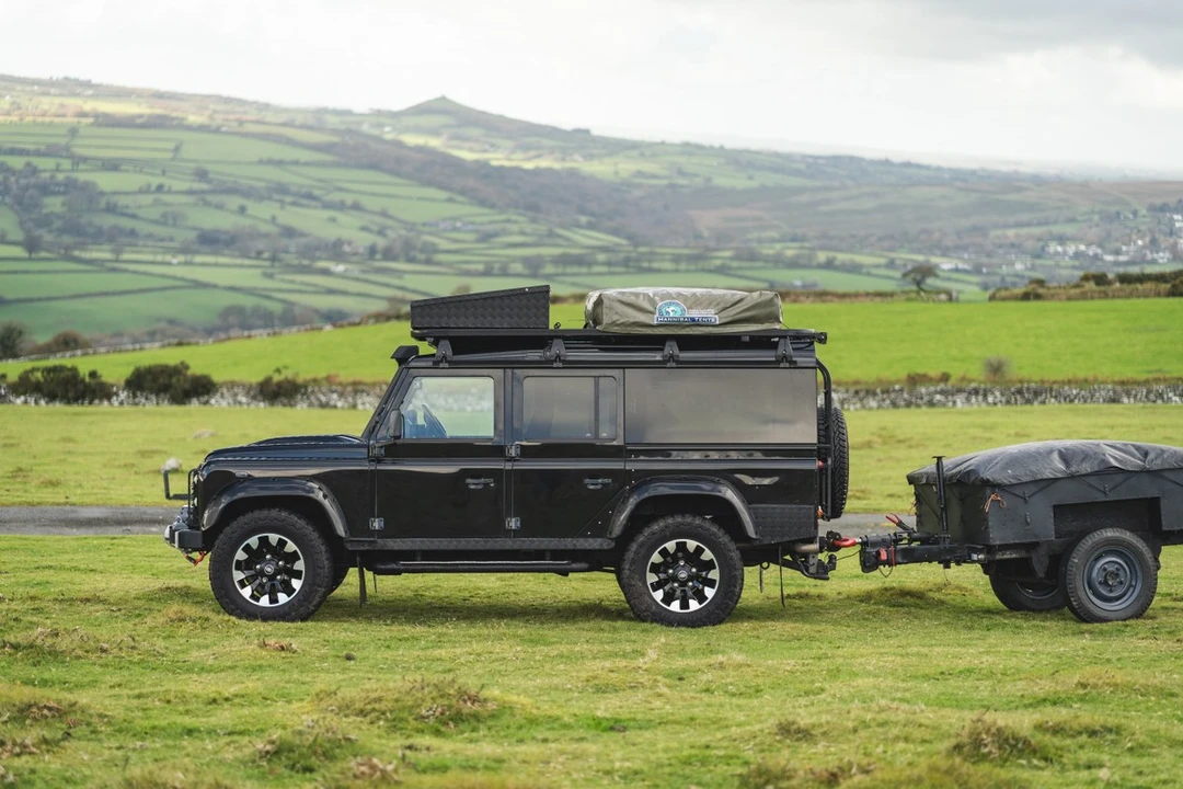 2015 Land Rover Defender 110 - Image 12 of 30