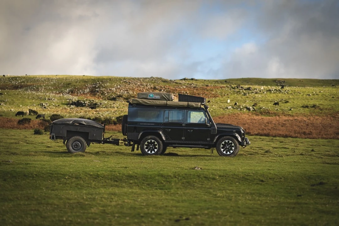 2015 Land Rover Defender 110 - Image 2 of 30