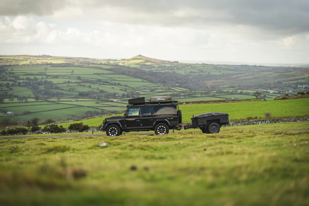 2015 Land Rover Defender 110 - Image 10 of 30