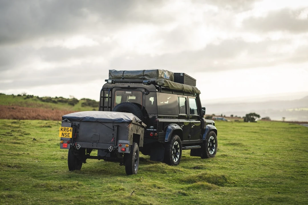 2015 Land Rover Defender 110 - Image 9 of 30