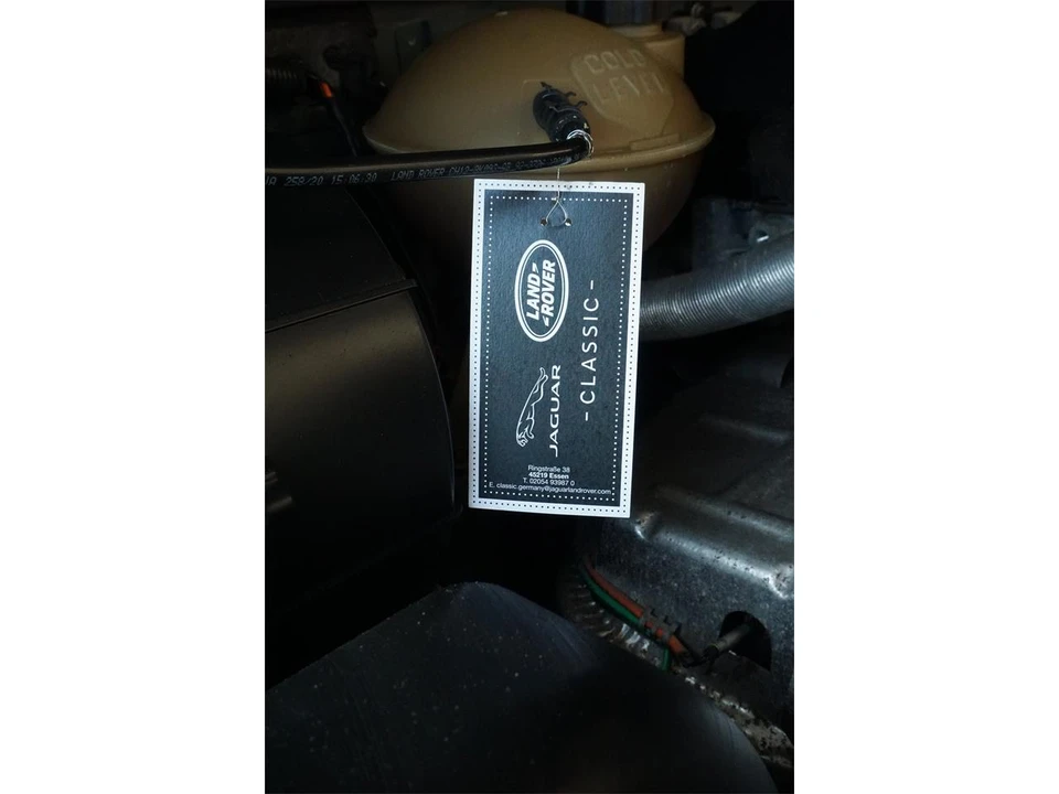2015 Land Rover Defender 110 - Image 17 of 19