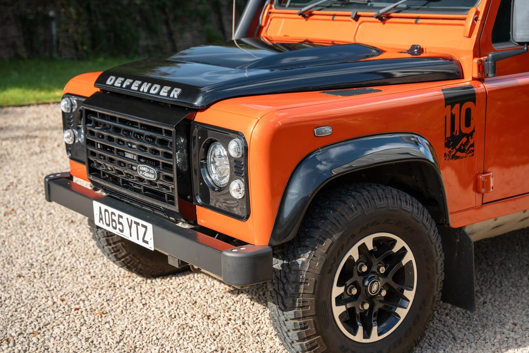 2015 Land Rover Defender 110 - Image 19 of 31
