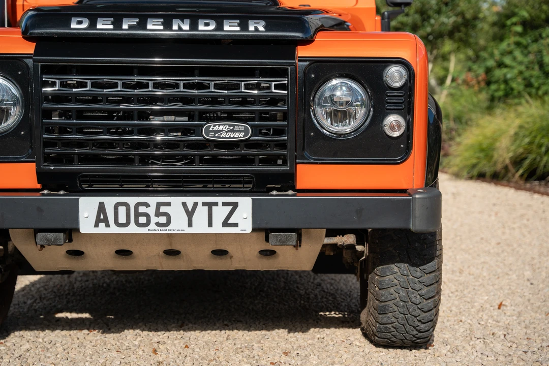 2015 Land Rover Defender 110 - Image 22 of 31