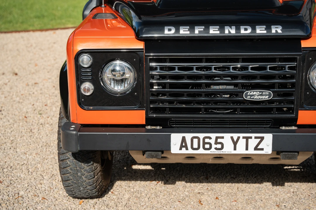 2015 Land Rover Defender 110 - Image 23 of 31