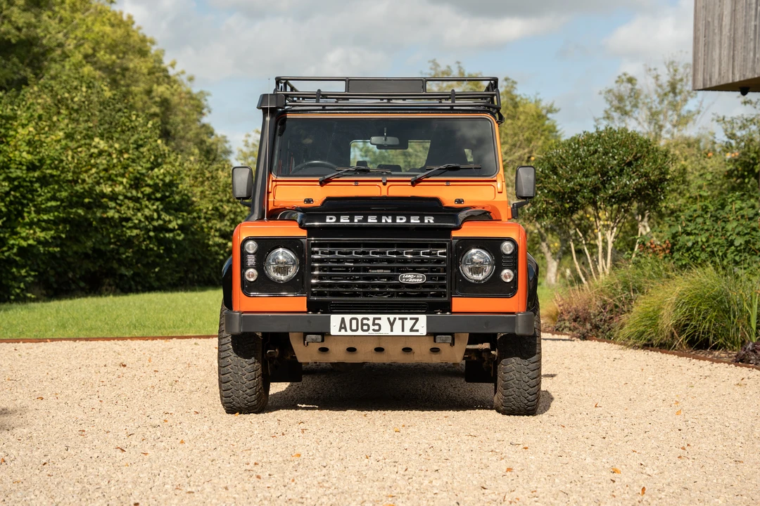 2015 Land Rover Defender 110 - Image 3 of 31