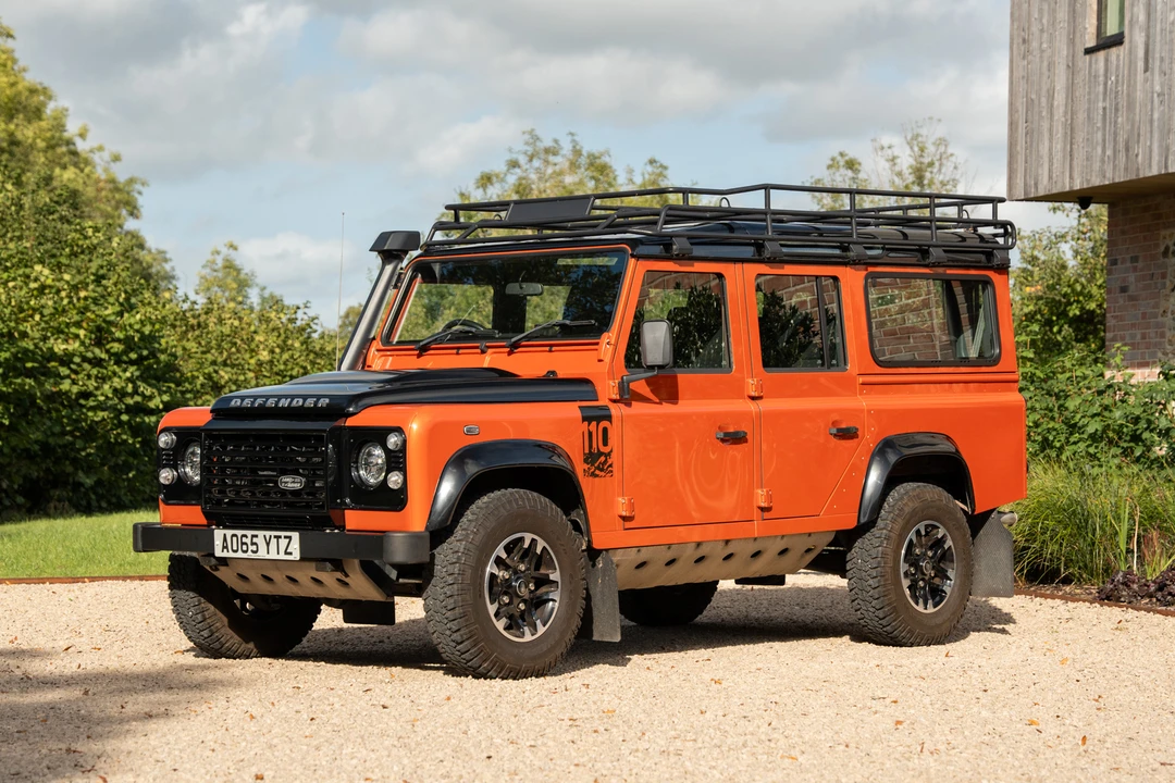 2015 Land Rover Defender 110 - Image 2 of 31