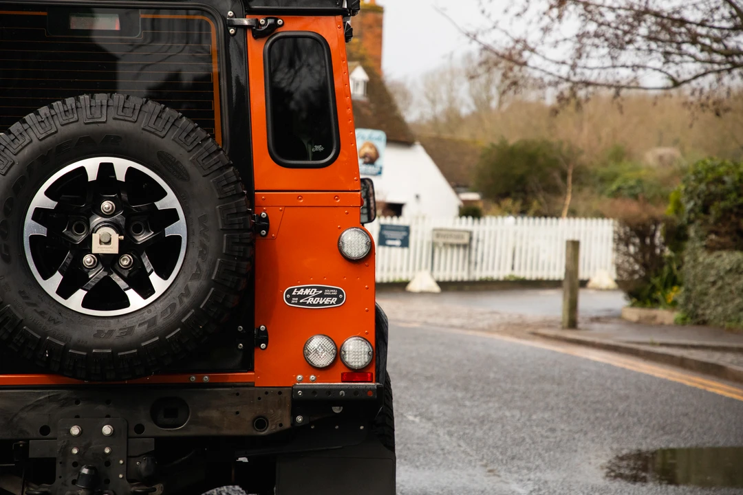 2016 Land Rover Defender 110 - Image 27 of 31