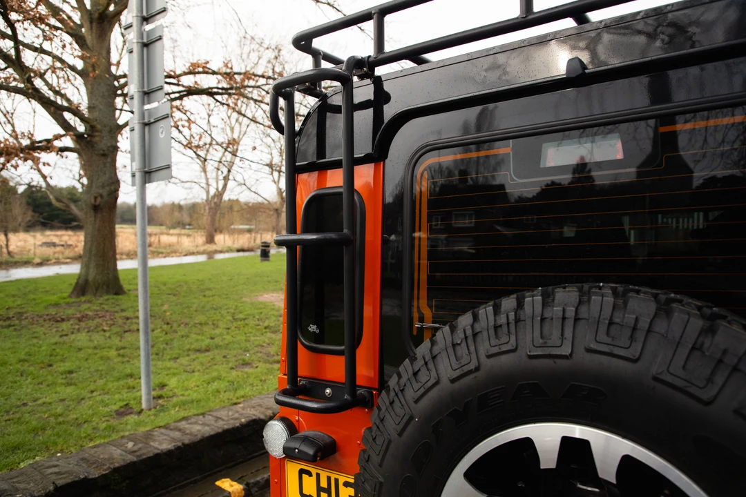 2016 Land Rover Defender 110 - Image 29 of 31