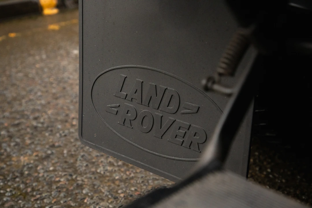 2016 Land Rover Defender 110 - Image 30 of 31