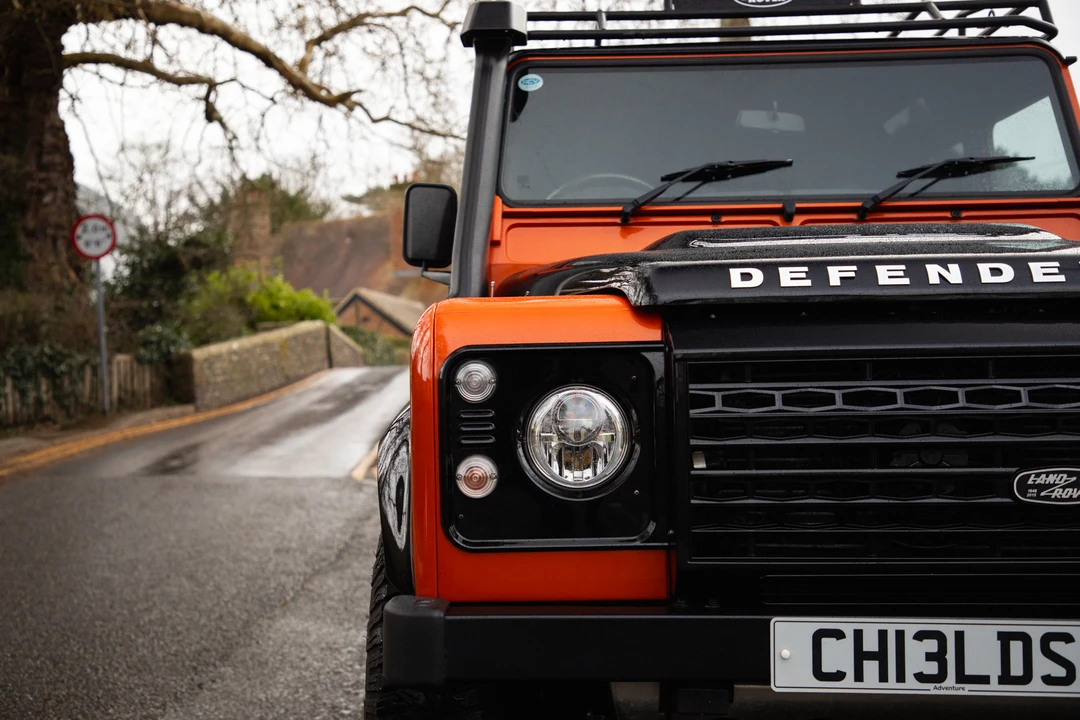 2016 Land Rover Defender 110 - Image 14 of 31
