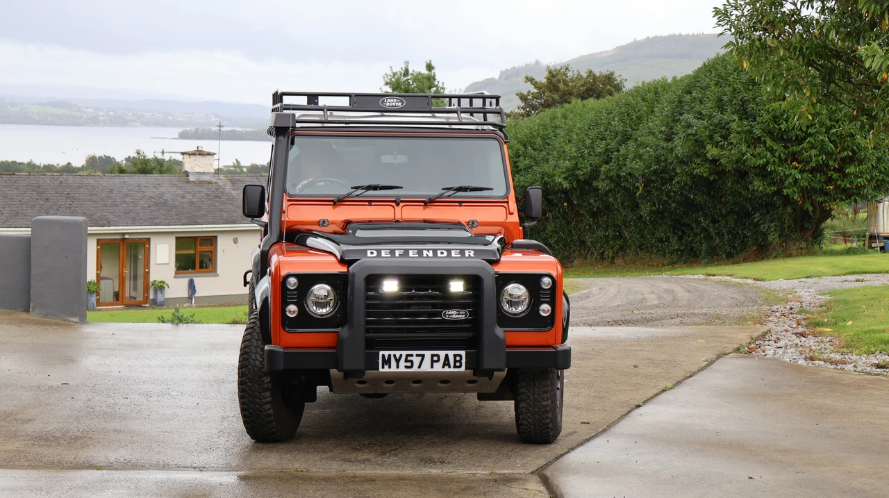 2015 Land Rover Defender 110 - Image 2 of 31