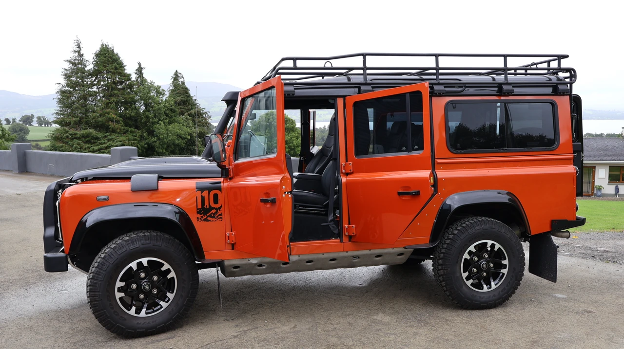 2015 Land Rover Defender 110 - Image 20 of 31