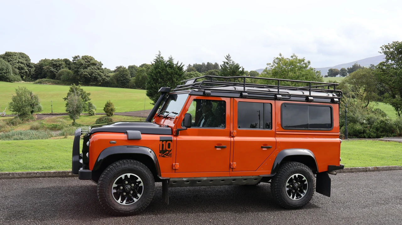 2015 Land Rover Defender 110 - Image 28 of 31