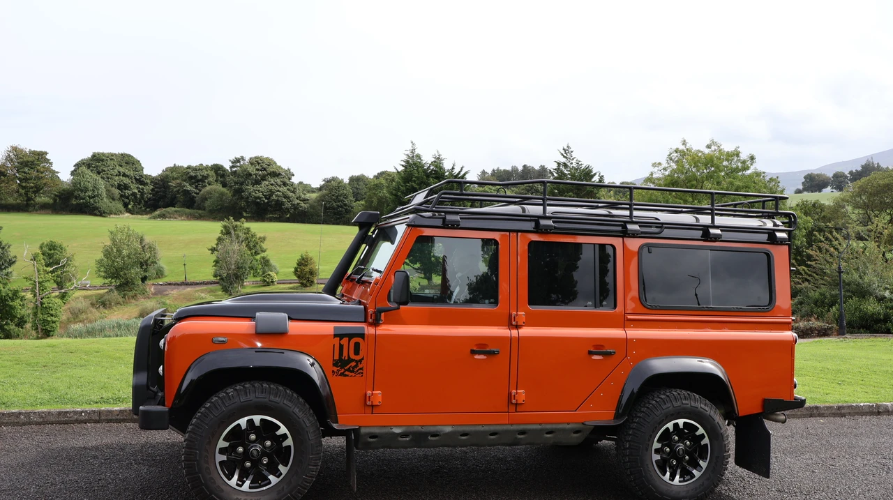 2015 Land Rover Defender 110 - Image 29 of 31