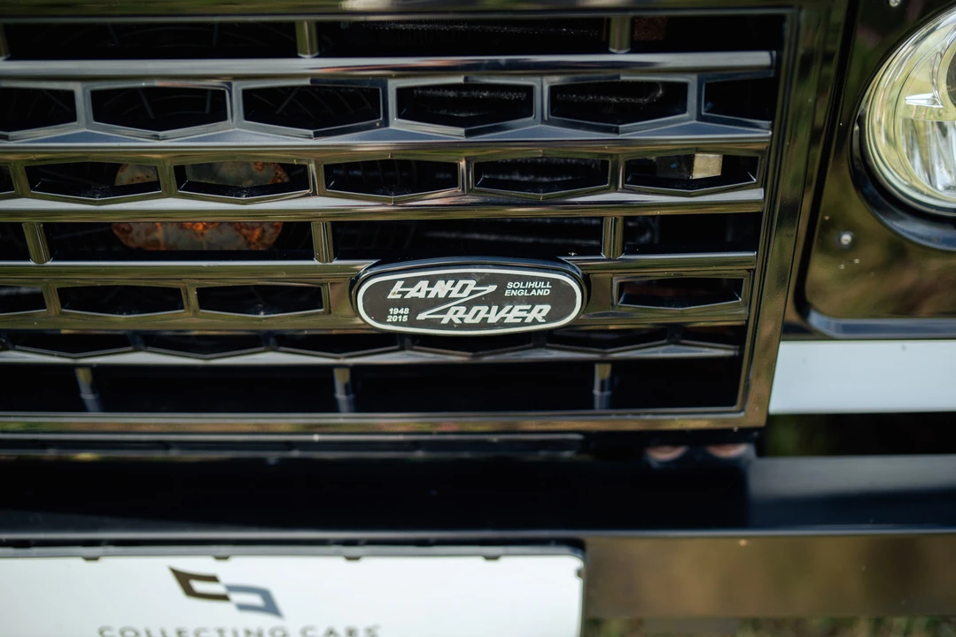 2015 Land Rover Defender 110 - Image 20 of 31