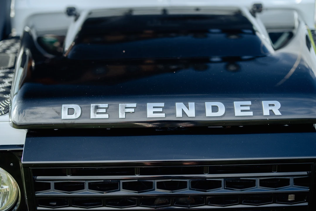 2015 Land Rover Defender 110 - Image 21 of 31