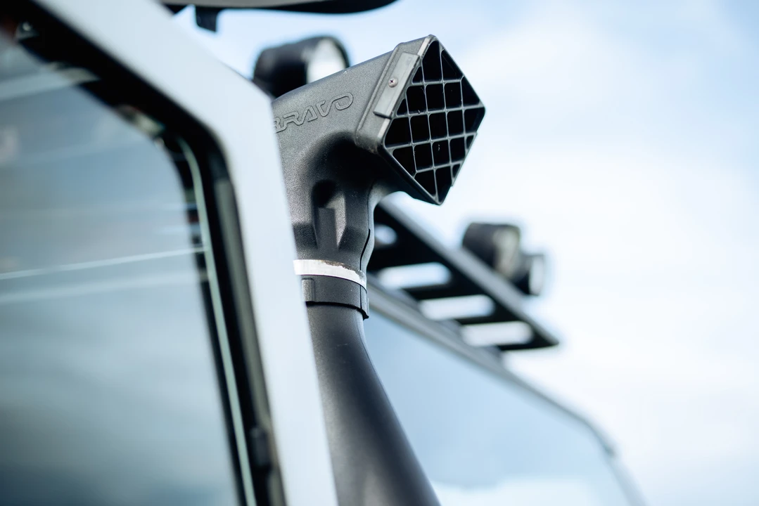 2015 Land Rover Defender 110 - Image 29 of 31