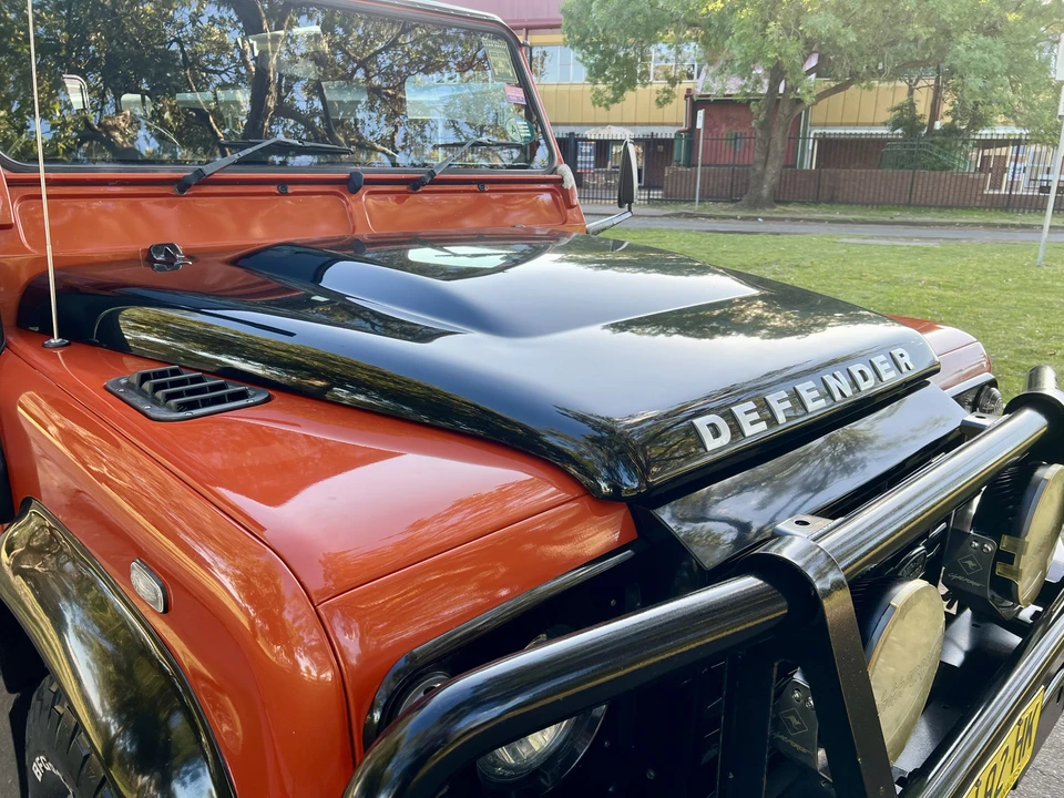 2015 Land Rover Defender 110 - Image 12 of 31