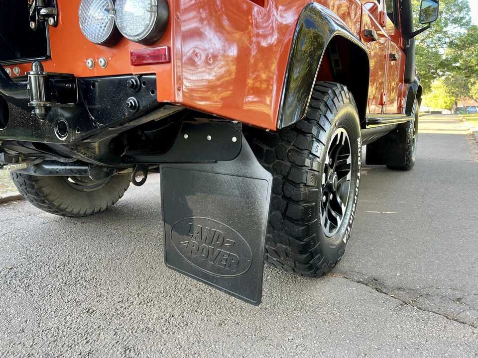 2015 Land Rover Defender 110 - Image 27 of 31