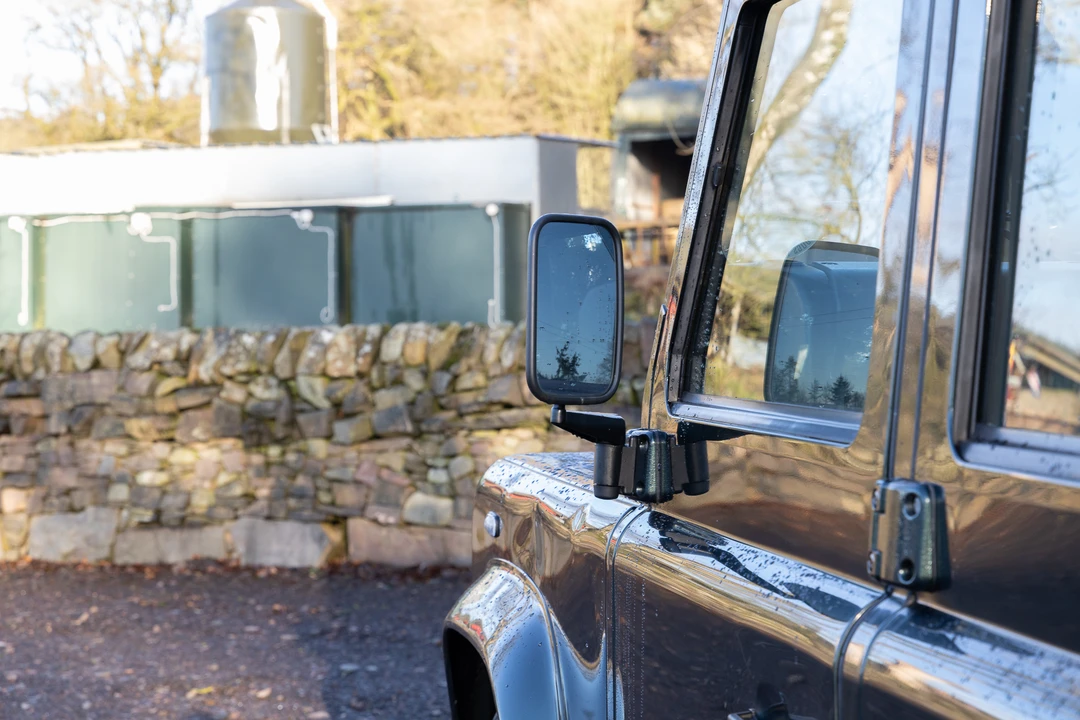2015 Land Rover Defender 110 - Image 27 of 31