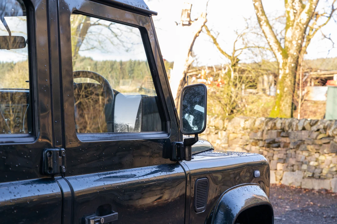 2015 Land Rover Defender 110 - Image 28 of 31